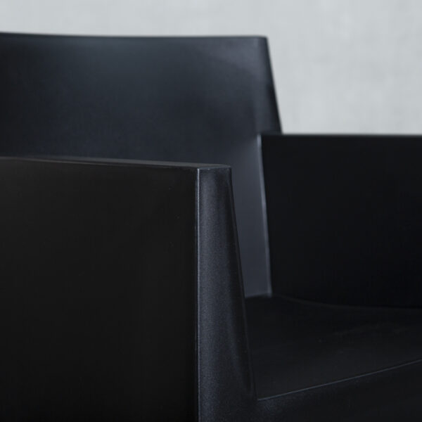Sitial Cubo Negro
