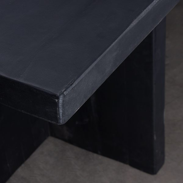 Mesa La Exhalación negra