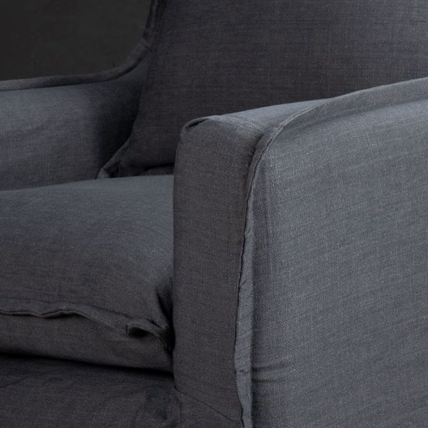 Sillón y pouf Santo Concilio