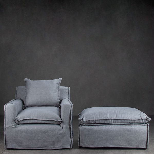 Sillón y pouf Santo Concilio