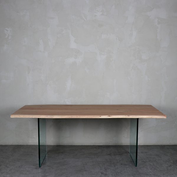 Mesa comedor el Fantasma
