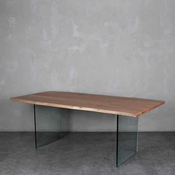 Mesa comedor el Fantasma