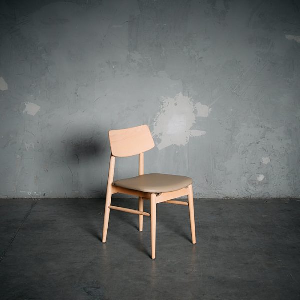 Silla Xiexie Natural Cuero Beige