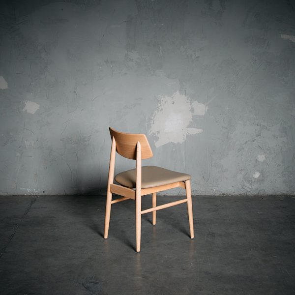 Silla Xiexie Natural Cuero Beige