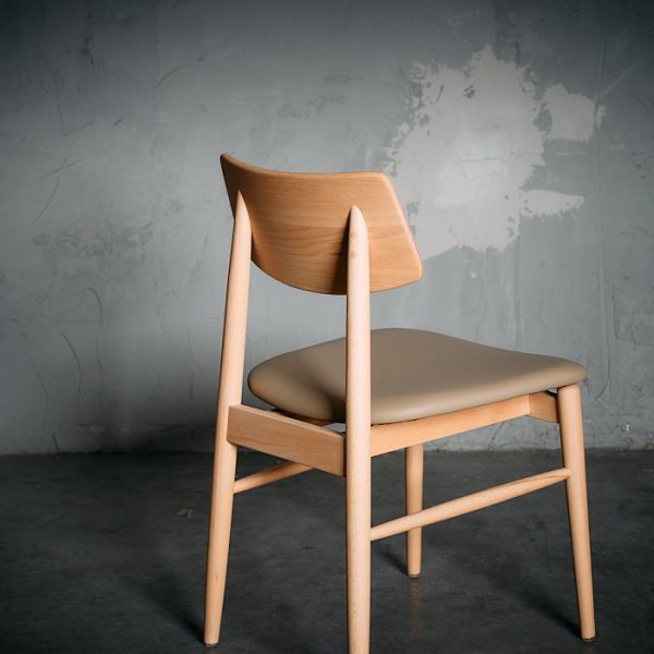 Silla Xiexie Natural Cuero Beige