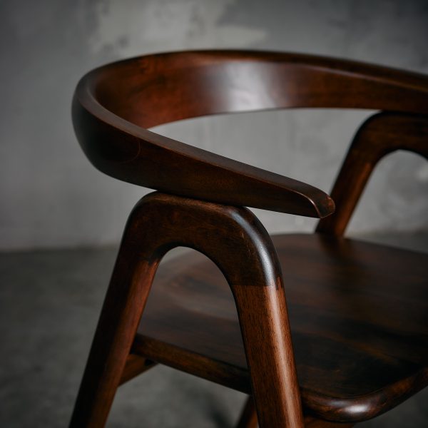 Silla Curvilínea Nogal