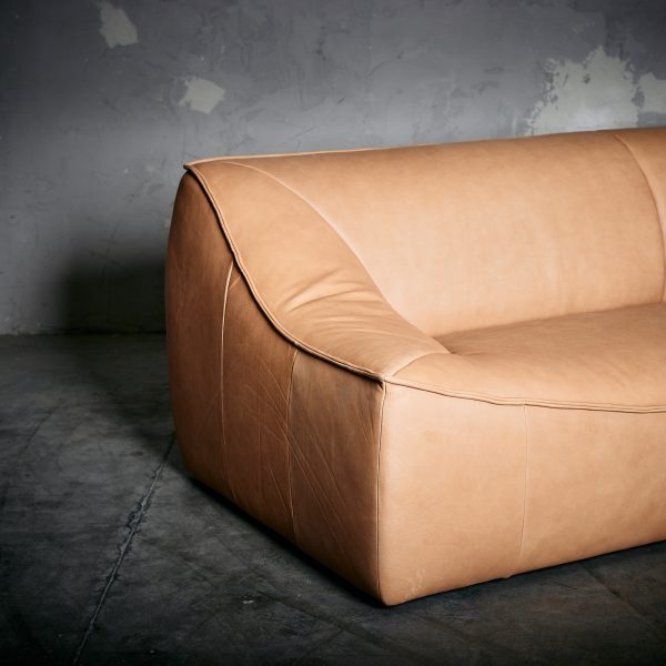 Sofá Gerona camel 240