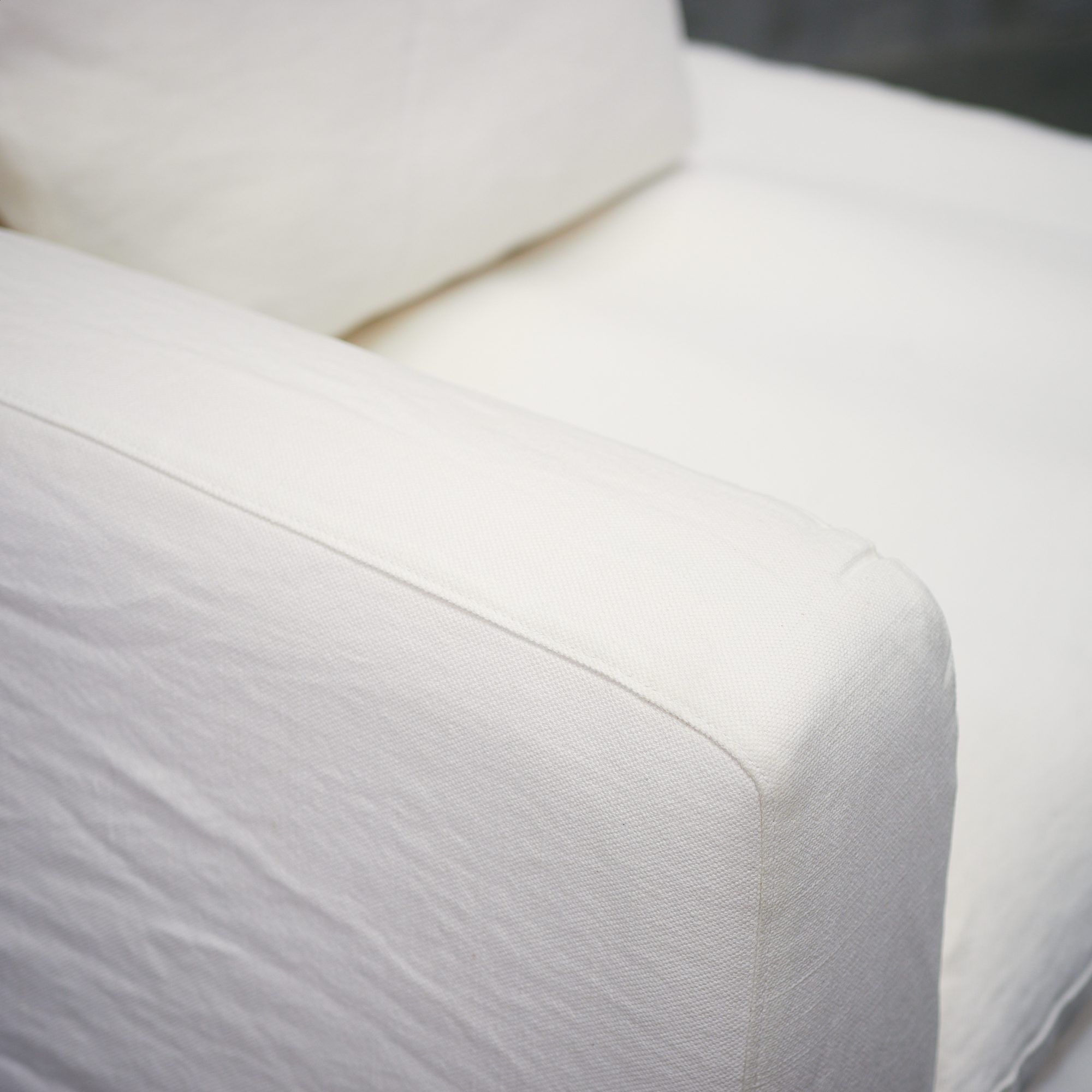 Esquinero Sofá Gladiolo Crudo